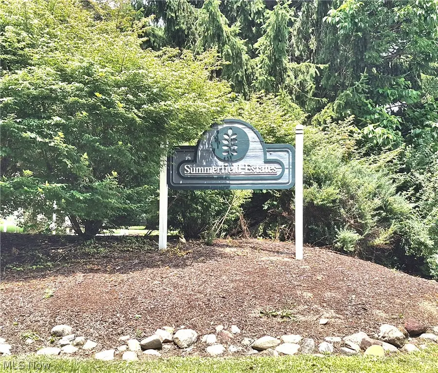 1209 Summerfield Ne Lane, Warren, OH 44483 - #3