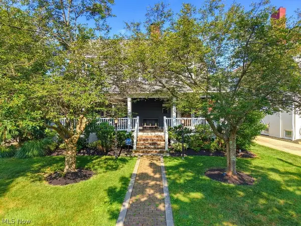 104 S Franklin Street, Chagrin Falls, OH 44022