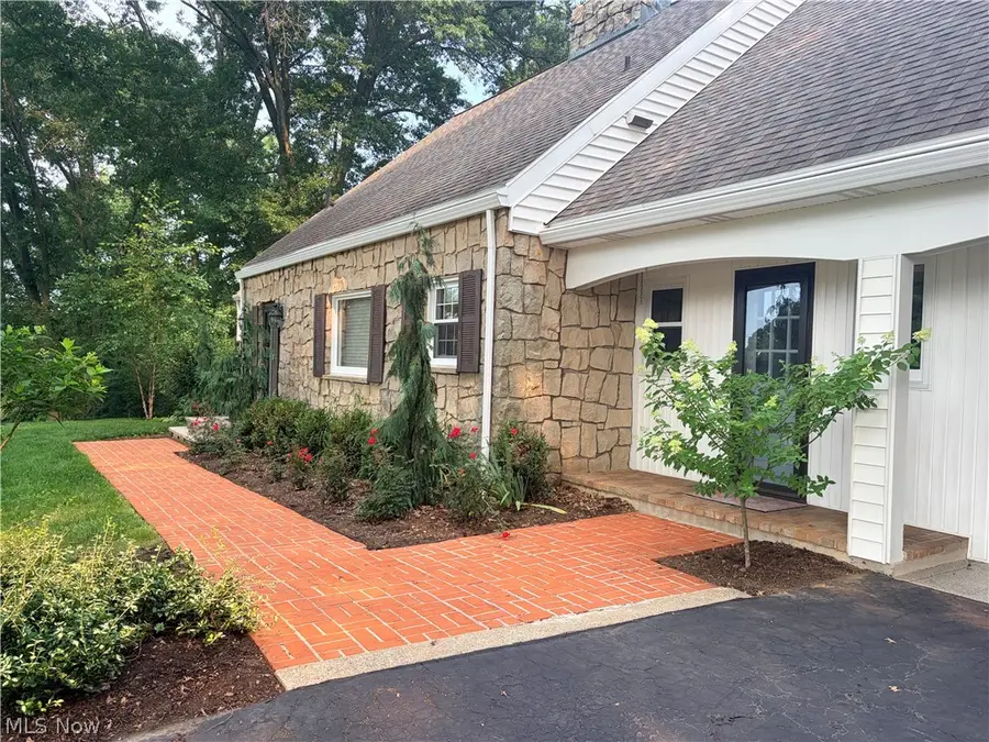 615 W Wayne Avenue, Wooster, OH 44691 - #3
