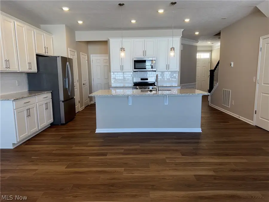 945-2 Memory Lane, Aurora, OH 44202 - #3