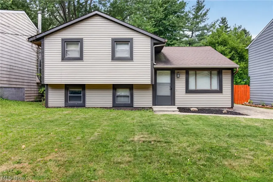 6500 Rosebelle Avenue, North Ridgeville, OH 44039 - #2