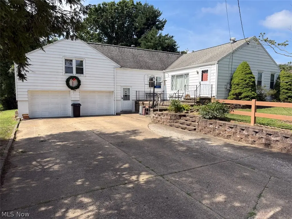 3815 Hazelbrook Sw Street, Massillon, OH 44646 - #1