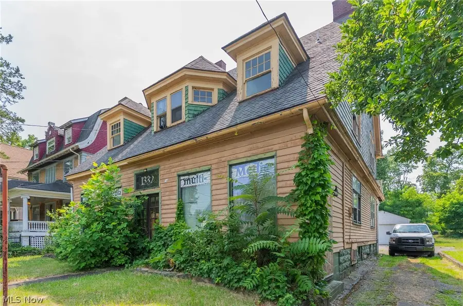 1332 Elm Street, Youngstown, OH 44505 - #2