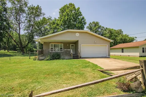 318 Greenwood Drive, Williamstown, WV 26187