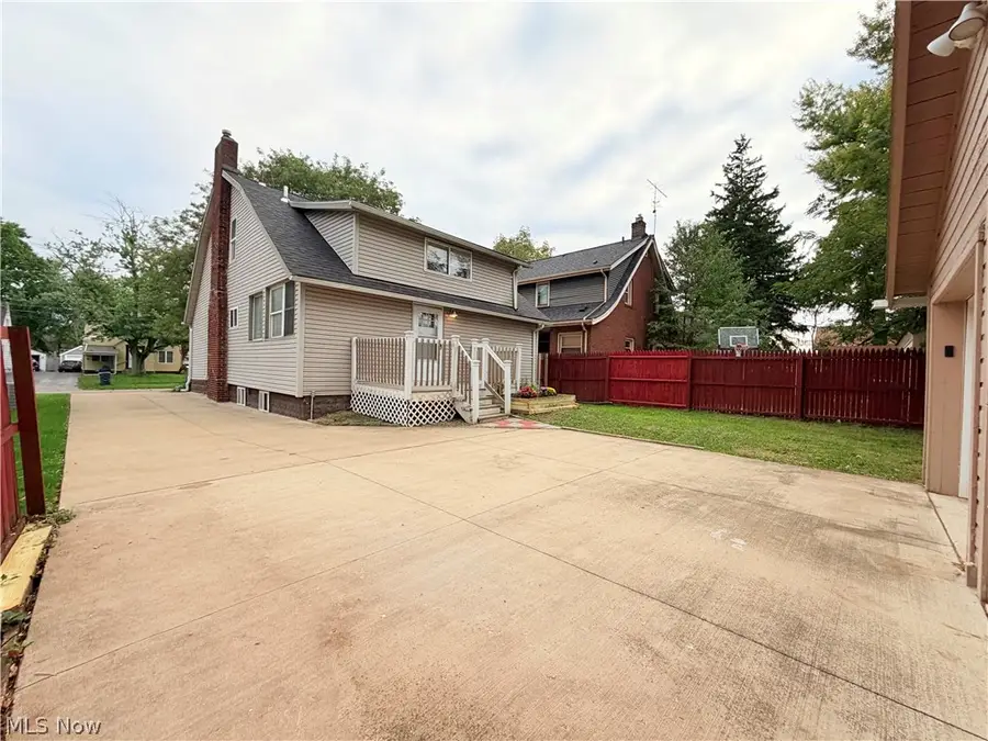 26 Clifton Drive, Boardman, OH 44512 - #3