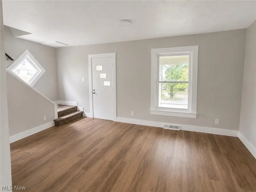 720 Florida Avenue, Kenmore, OH 44314 - #3