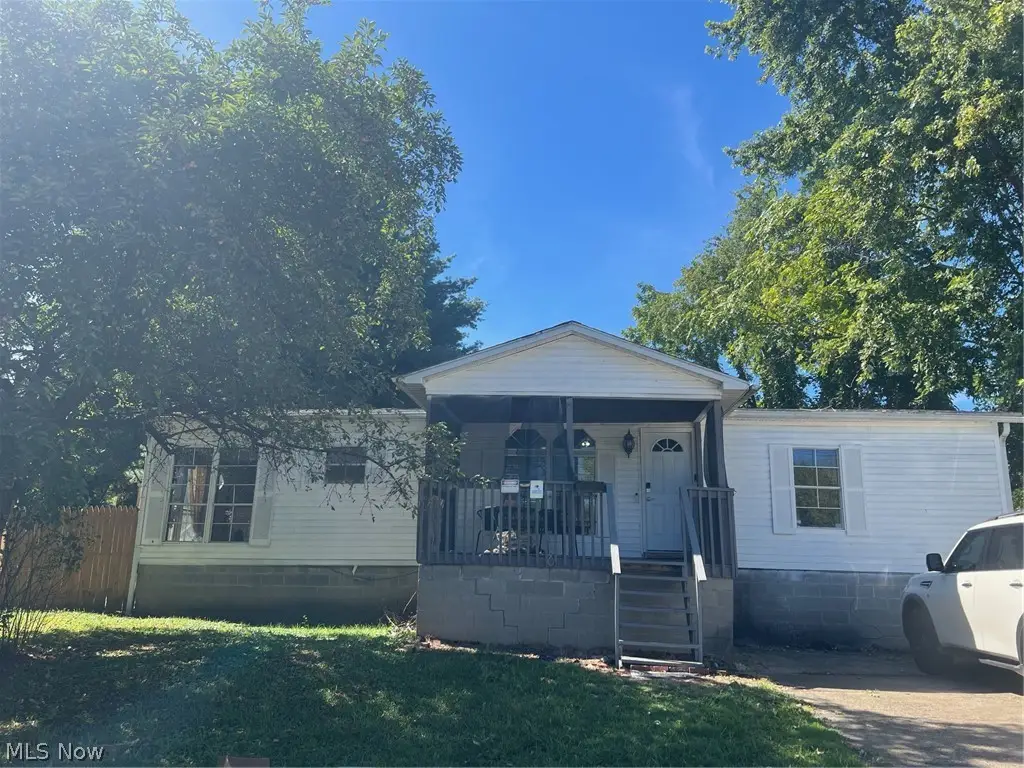 925 Lynn Street, Parkersburg, WV 26101 - #1