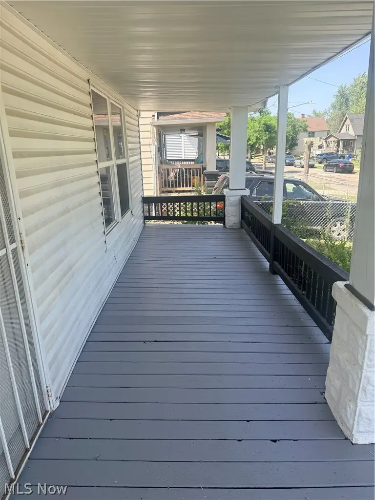 4146 E 143rd Street, Cleveland, OH 44128 - #3