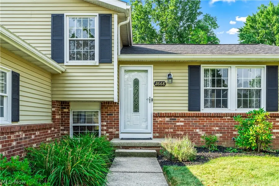 2668 Serra Vista Drive, Stow, OH 44224 - #2