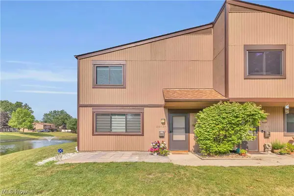 26636 Lake Of The Falls Road, Olmsted Falls, OH 44138