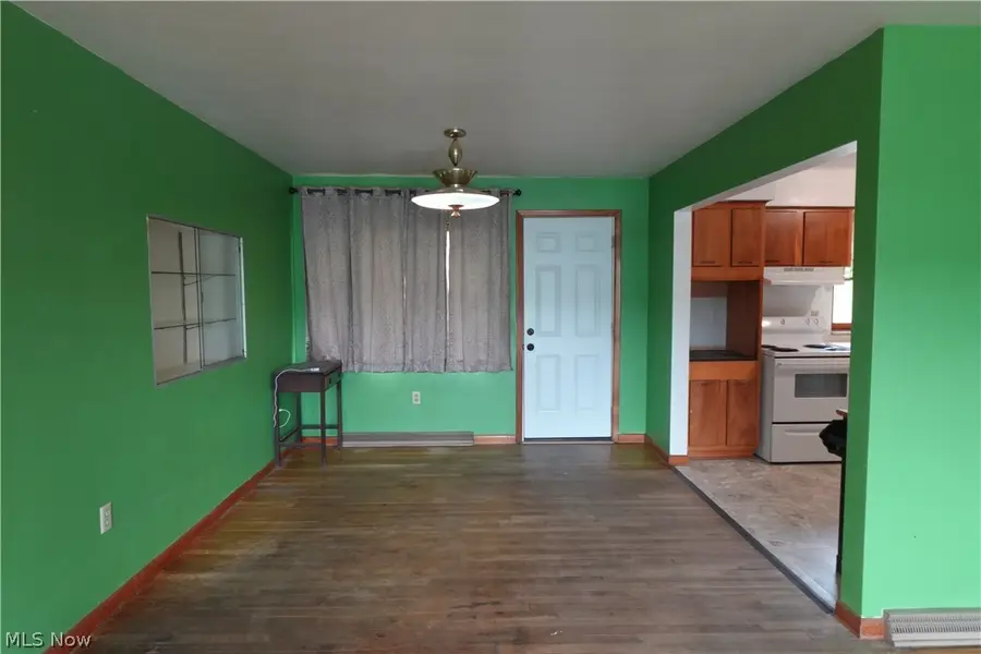 1511 N 9th Street, Martins Ferry, OH 43935 - #3