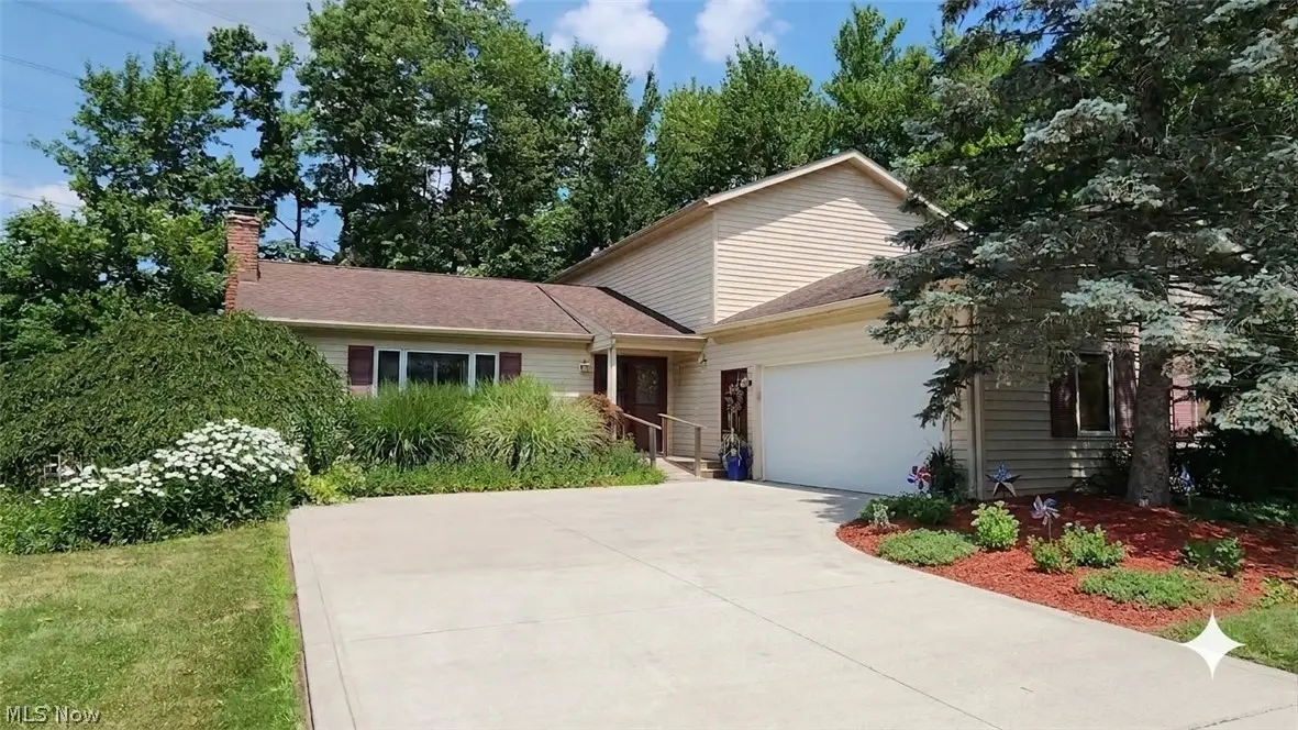 32145 Sedgefield Oval, Solon, OH 44139 - #1