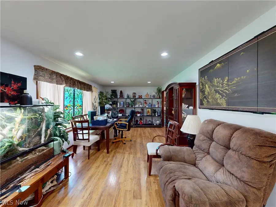 32145 Sedgefield Oval, Solon, OH 44139 - #2