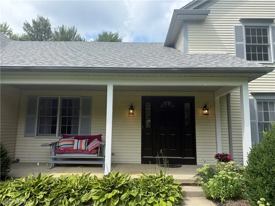 698 Deep Woods Drive, Aurora, OH 44202 - #2
