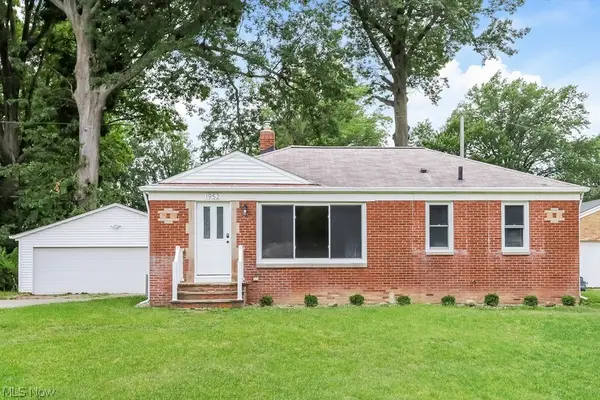1952 Miriam Avenue, Avon, OH 44011