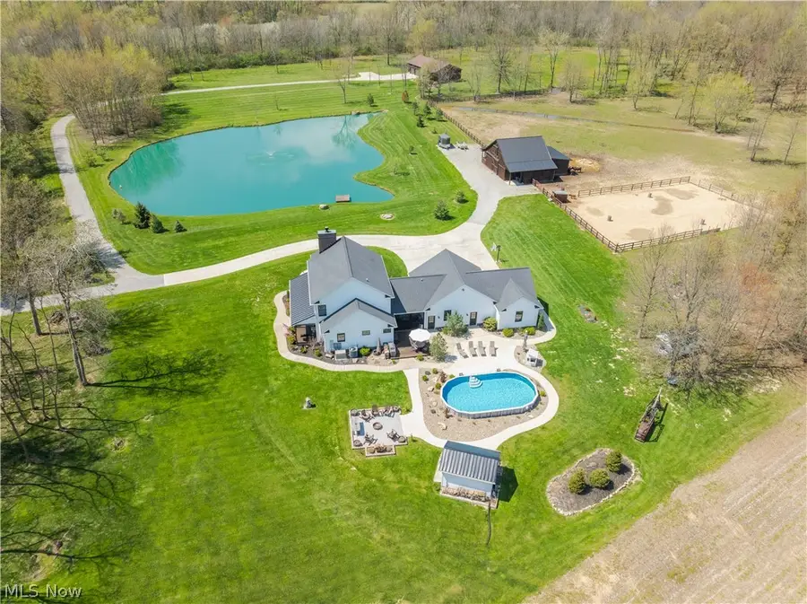 16159 Salem Church Ne Street, Alliance, OH 44601 - #2