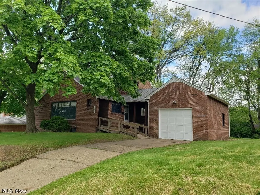 917 21st Ne Street, Canton, OH 44714 - #1