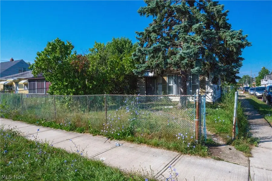 898 Wayside Road, Cleveland, OH 44110 - #3