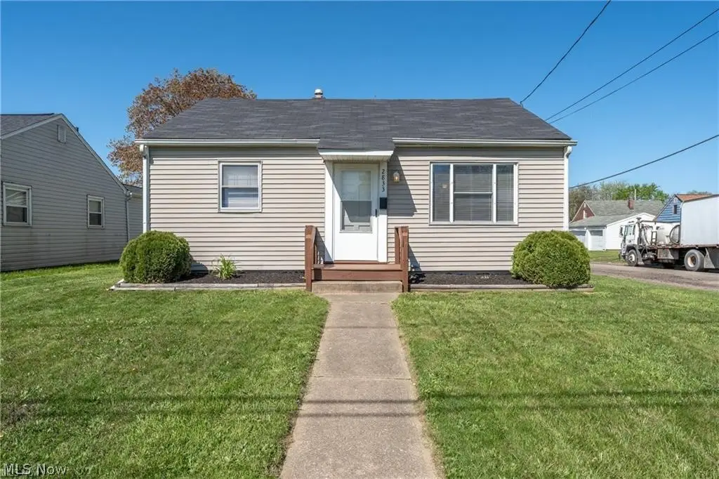 2833 Ellis Ne Avenue, Canton, OH 44705 - #1