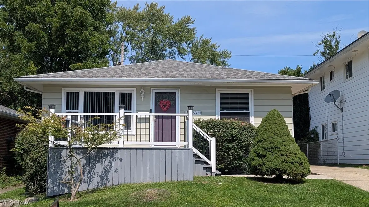 18971 Nitra Avenue, Maple Heights, OH 44137 - #1