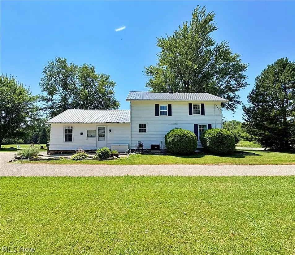 10677 Baumhart Road, Amherst, OH 44001 - #1