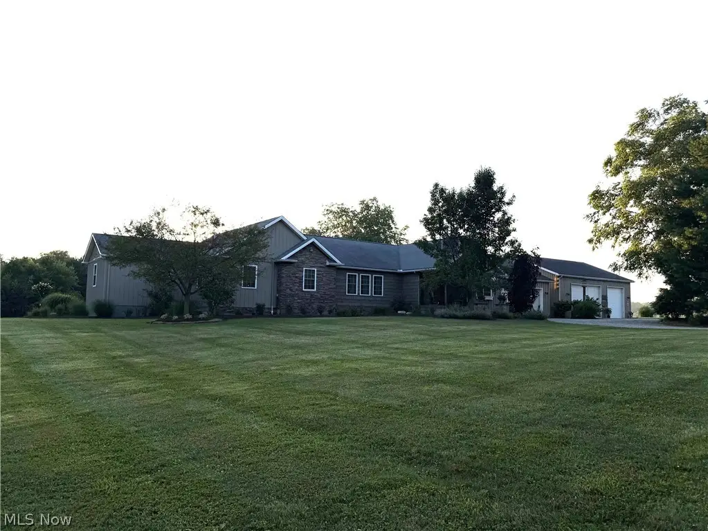 8533 Girdle Road, Middlefield, OH 44062 - #1