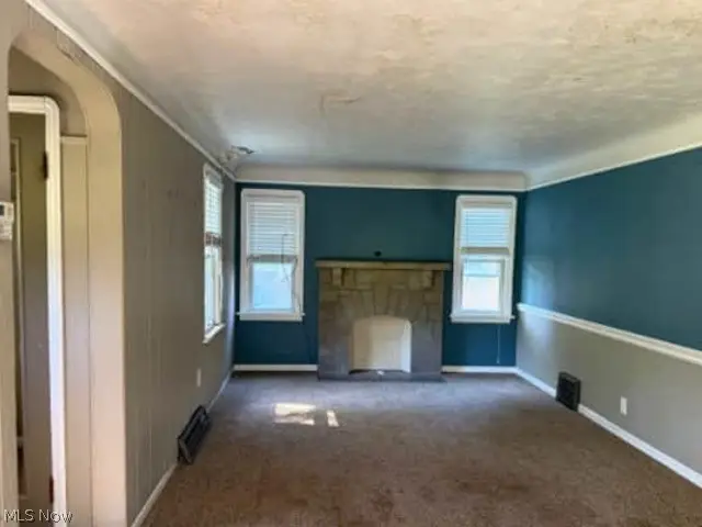 6926 Mckenzie Road, Olmsted Falls, OH 44138 - #3