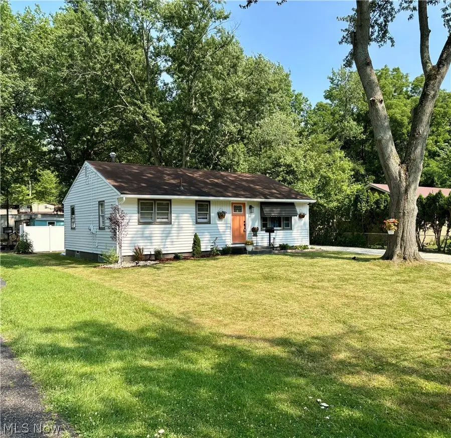 320 Elizabeth Sw Avenue, Massillon, OH 44646 - #1
