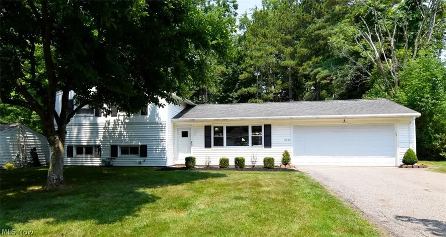 2275 Gary Drive, Twinsburg, OH 44087 - #2