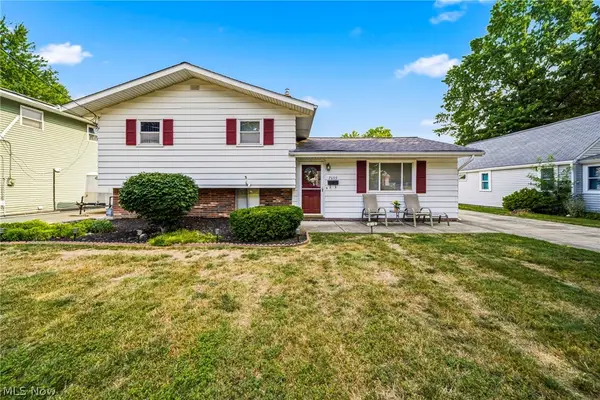 7655 Manor Drive, Mentor on the Lake, OH 44060