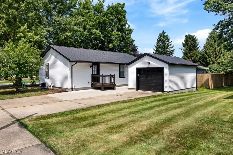 202 E Paradise Street, Orrville, OH 44667 - #2