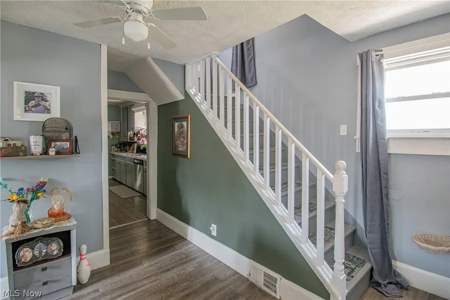 1043 Silvercrest Avenue, Akron, OH 44314 - #3
