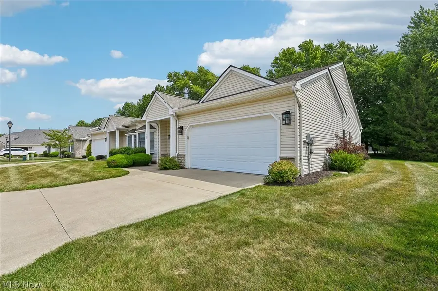 1399 E Cross Creek Drive, Willoughby, OH 44094 - #2