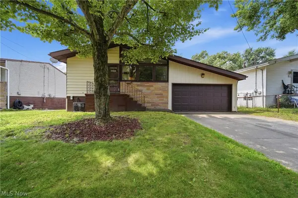 1320 Carnegie Avenue, Akron, OH 44314