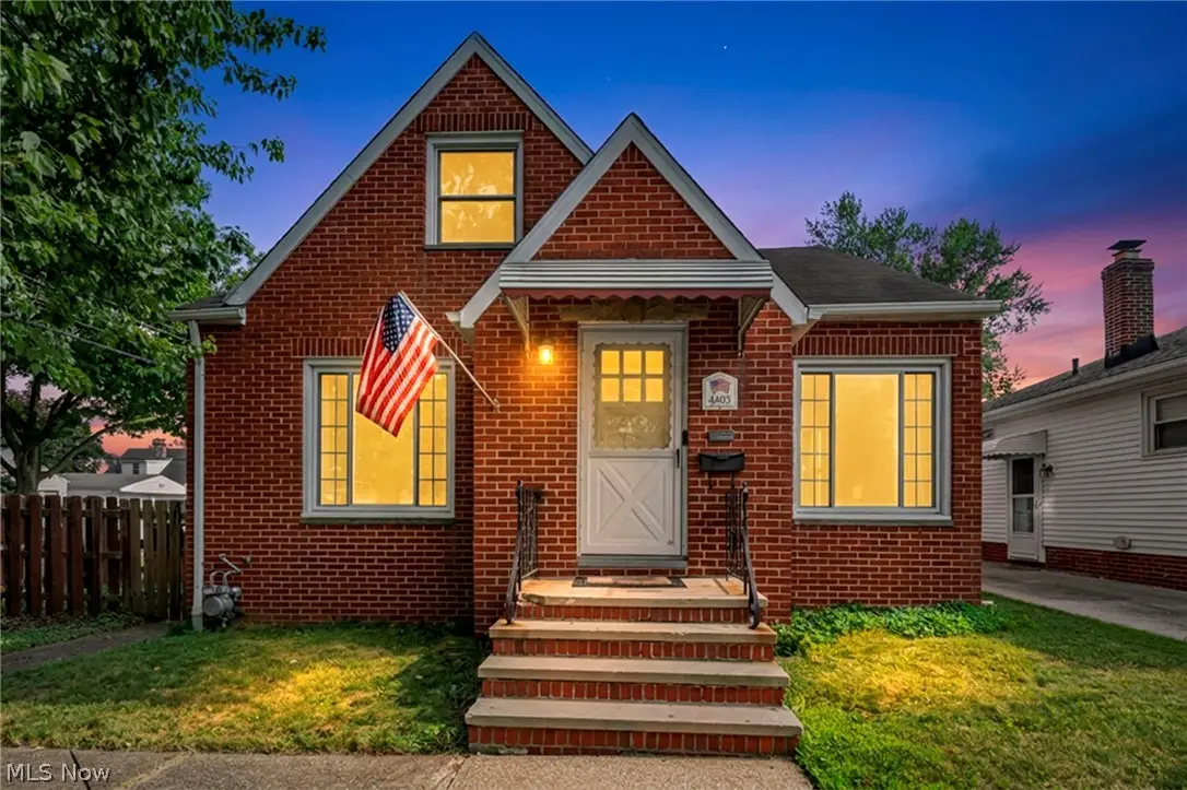 4403 Dawnshire Drive, Parma, OH 44134 - #1