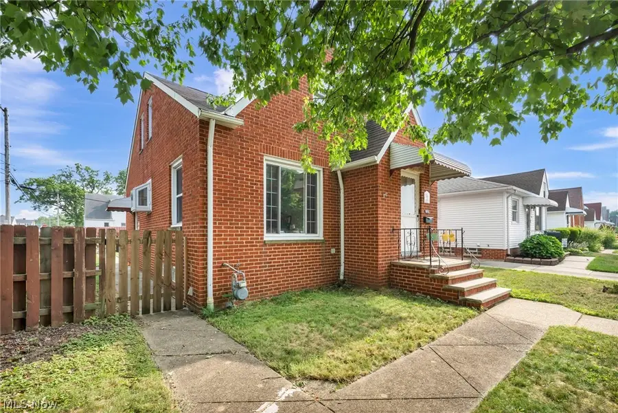 4403 Dawnshire Drive, Parma, OH 44134 - #3