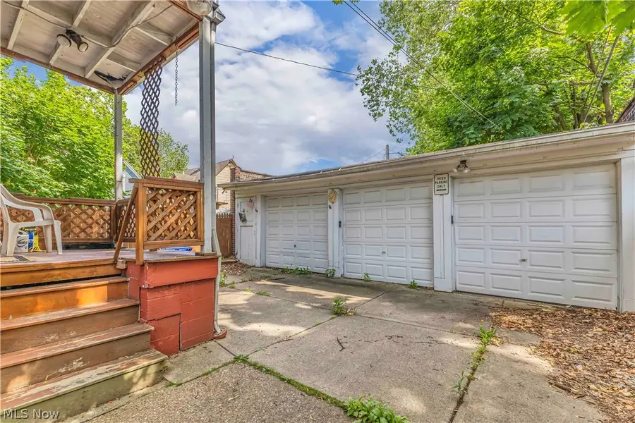 9507 Larnder Avenue, Cleveland, OH 44102 - #3