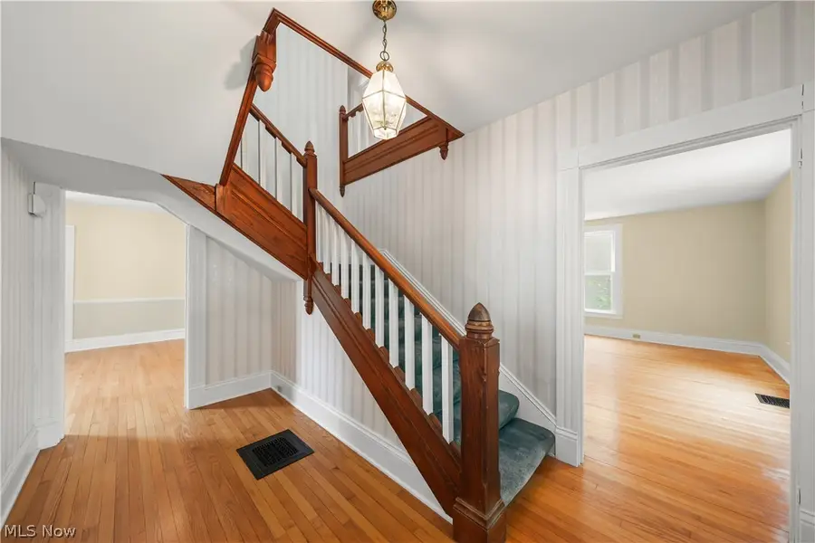 83 S Cedar Street, Oberlin, OH 44074 - #2