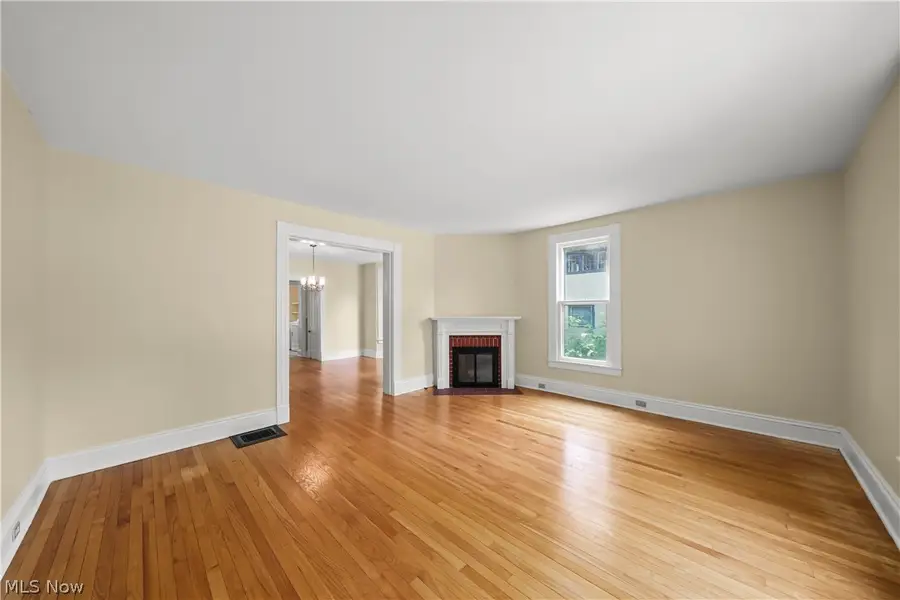 83 S Cedar Street, Oberlin, OH 44074 - #3