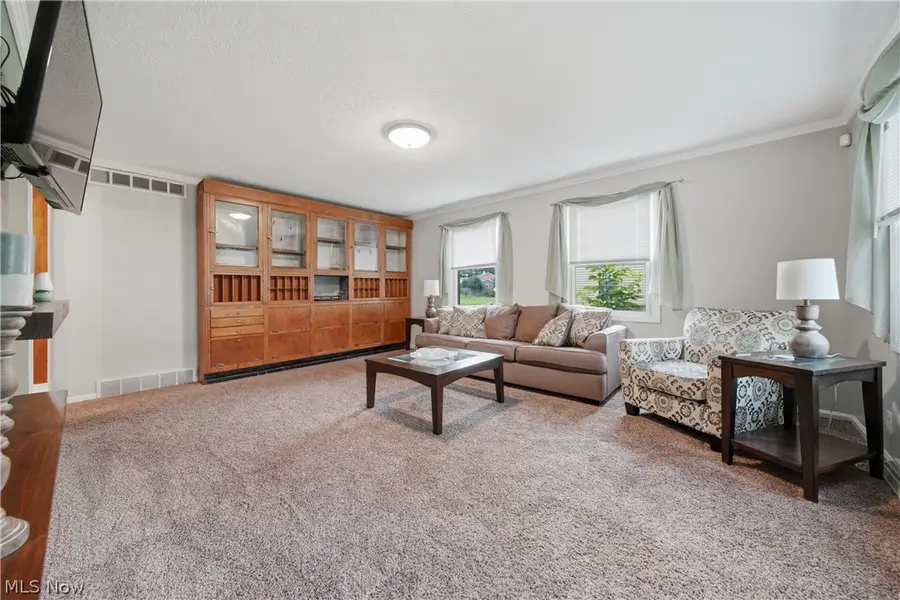 7445 Market N Avenue, North Canton, OH 44721 - #2