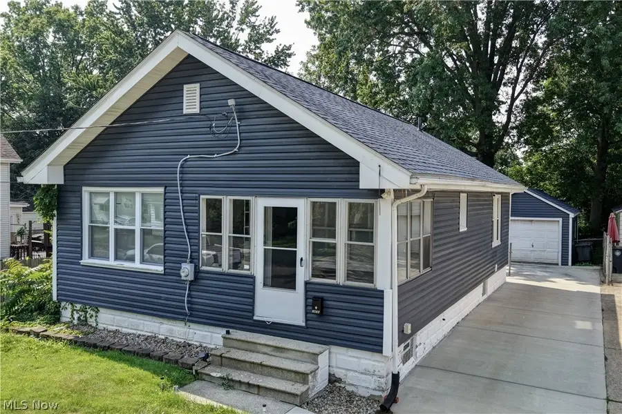 1870 Shaw Avenue, Akron, OH 44305 - #3