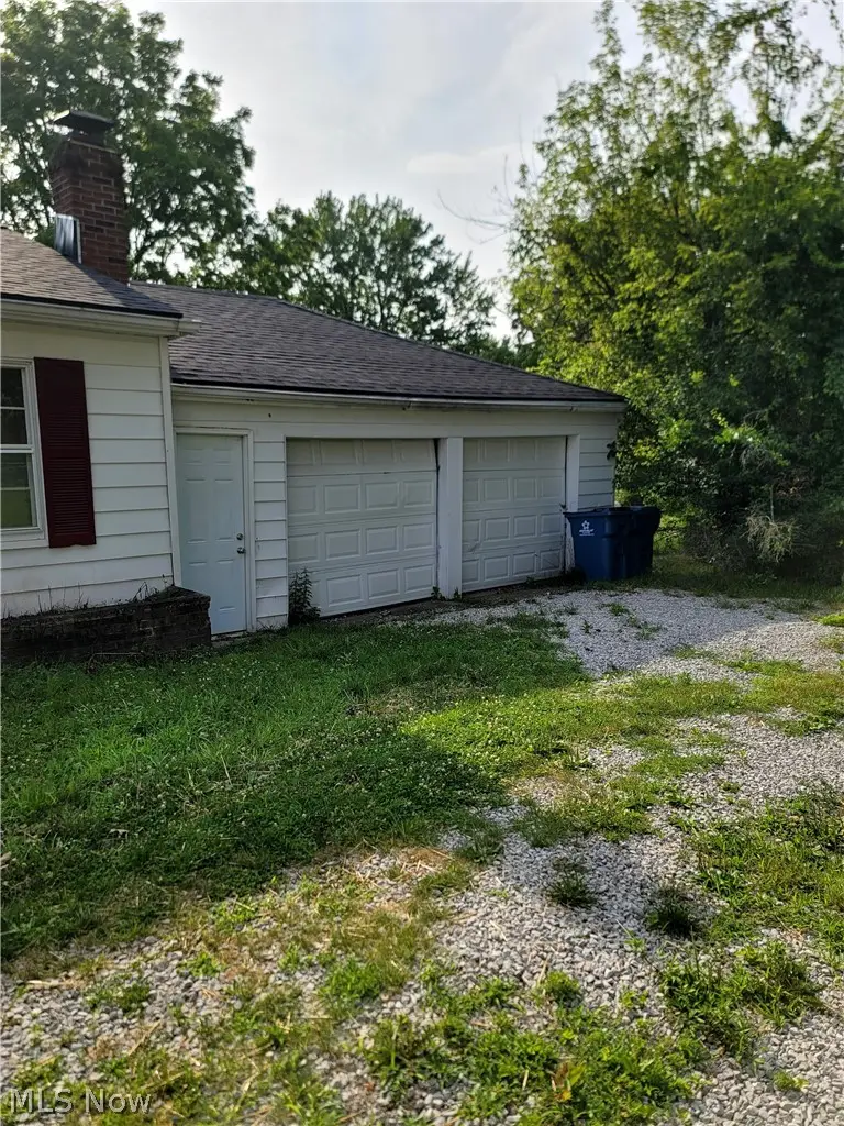 220 Robert Drive, Kent, OH 44240 - #2