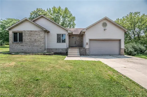 1015 Niles Vienna Road, Niles, OH 44446
