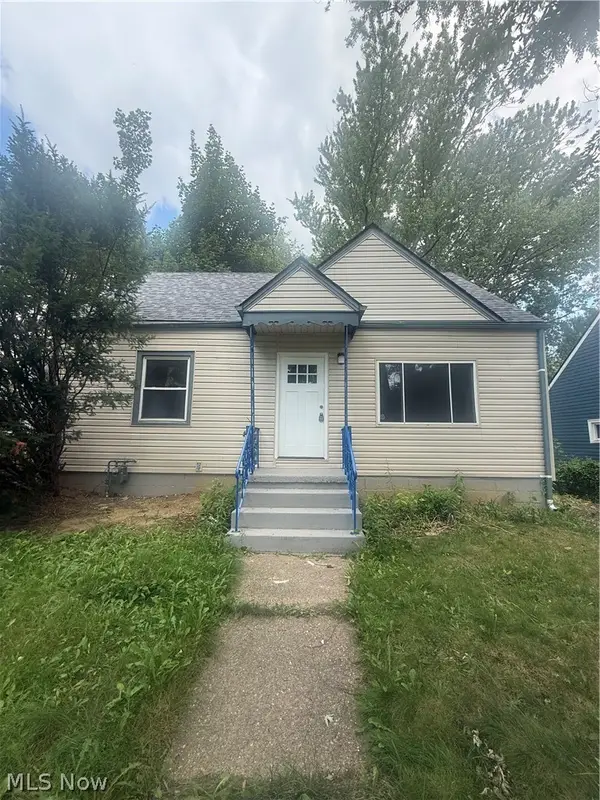 821 Cree Avenue, Akron, OH 44305