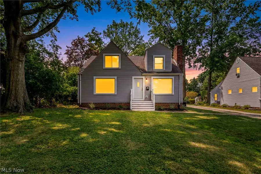 1703 Grantwood Drive, Parma, OH 44134 - #2
