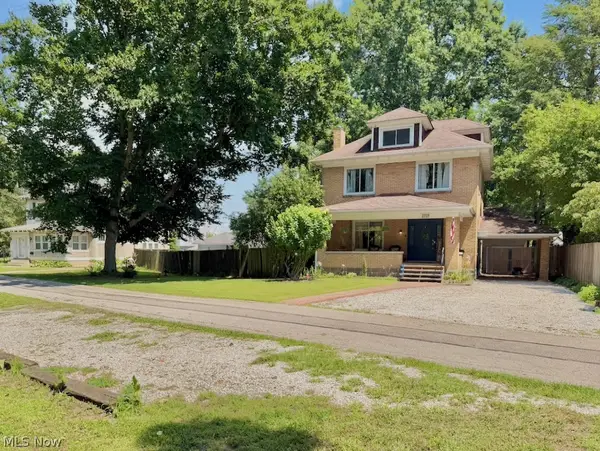 2714 Riverview Drive, Parkersburg, WV 26104