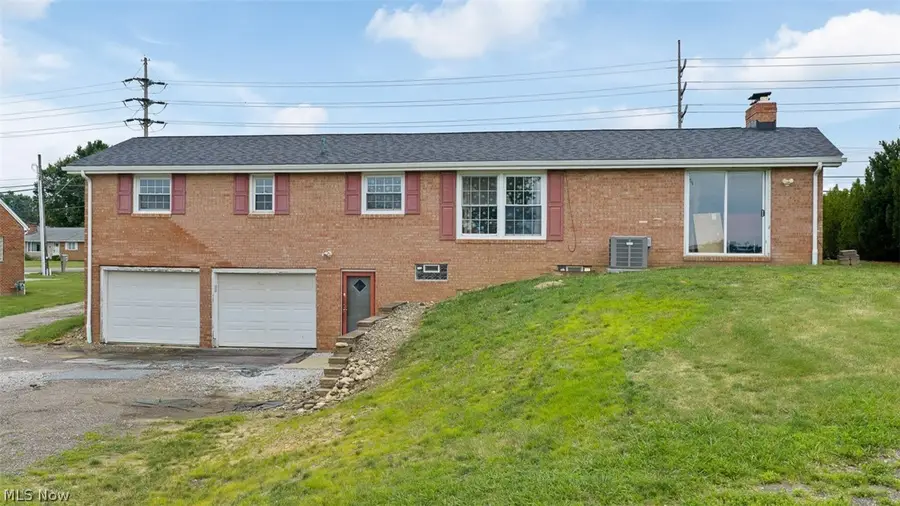 6328 Middlebranch Ne Avenue, Canton, OH 44721 - #2