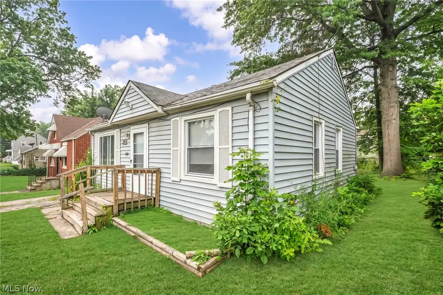 4356 E 141st Street, Cleveland, OH 44128 - #3