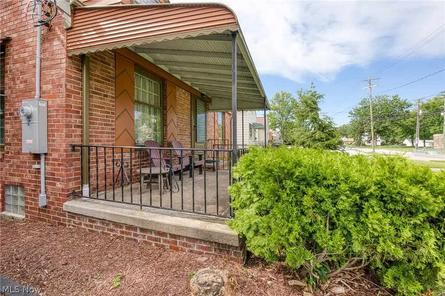 354 E 260th Street, Euclid, OH 44132 - #2