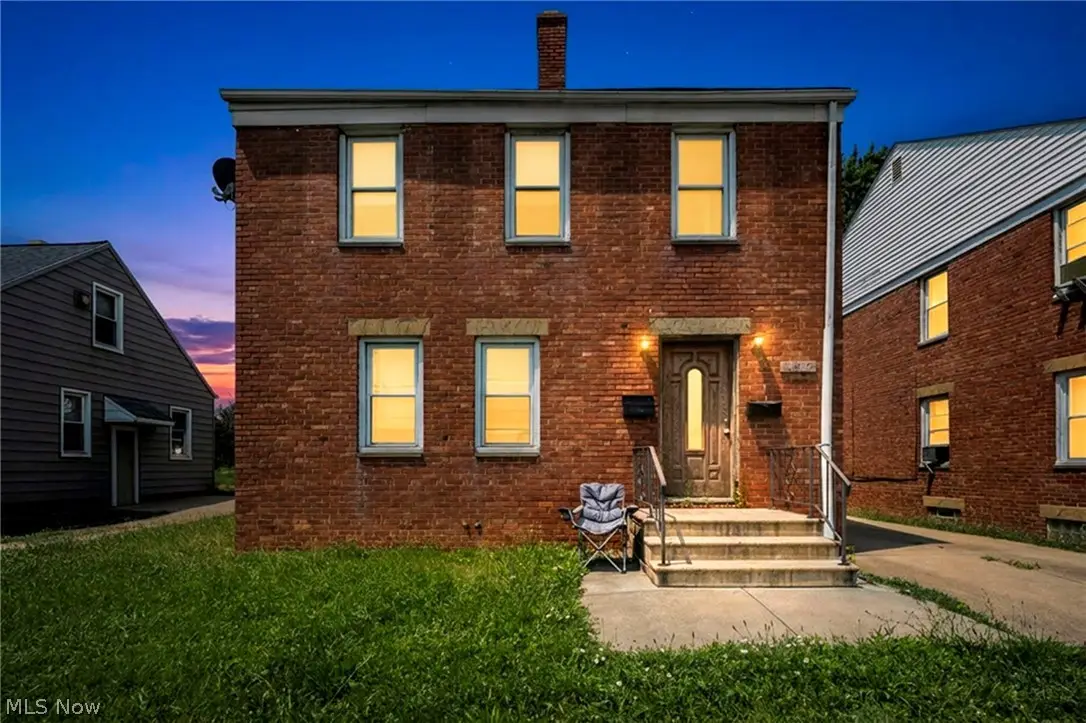 4512 W 150th Street, Cleveland, OH 44135 - #1